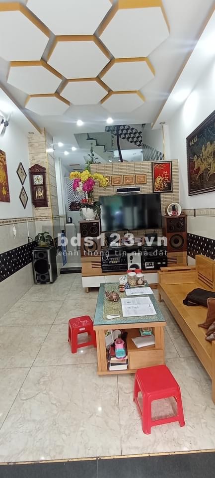 Bán nhà Tân Chánh Hiệp Quận 12 hẻm xe tải thông 6m, giá bán 3.7 tỷ, nhà mới ở liền