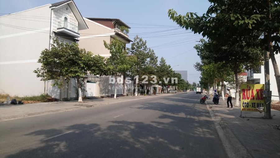 (CHÍNH CHỦ) TUỔI GIÀ NÊN CẦN BÁN 1920M2, ĐẤT GẦN KCN, DÂN ĐÔNG, CÓ SUỐI – 535TR