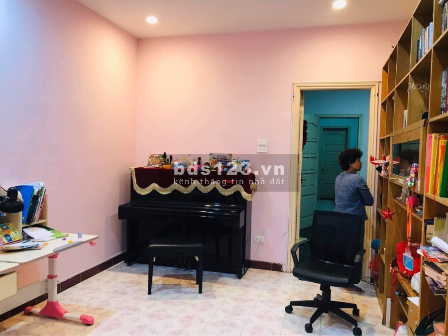 Bán nhà cực đẹp vị trí đắc địa liên hệ 0985065381, giá tốt đầu tư, khu dân cư đông đúc, giá tốt