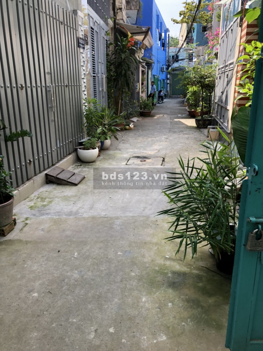 Bán nhà có tổ yến để ăn hàng tháng, sổ sạch chính chủ, giá bán tiện đầu tư, khu dân cư