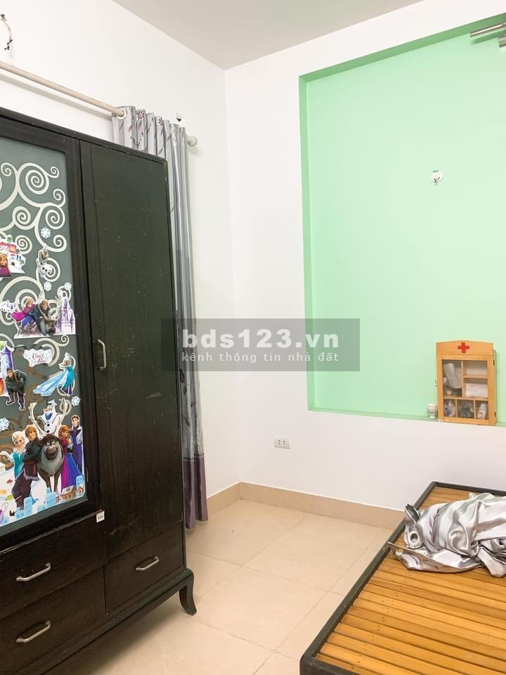 Bán Nhà quận Cầu Giấy, lô góc, 3 bước ra phố, 2 mặt thoáng giao thông tiện lợi, kinh doanh tốt