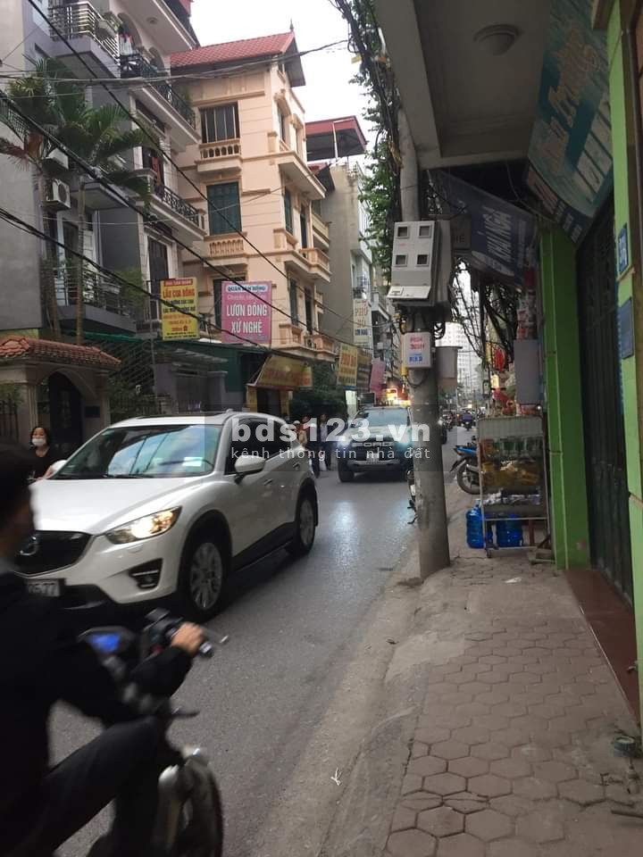 Bán nhà ngay viện 103 hai mặt phố 135m2 4tầng 8m MT 23.5 tỷ thông sàn 18 phòng kinh doanh đỉnh