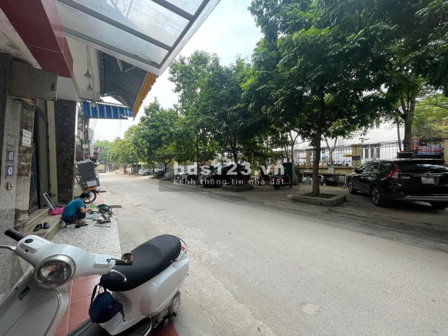 Bán gấp nhà Phùng Khoang, gà đẻ trứng vàng hơn 100m2, giá bán chỉ 15 tỷ