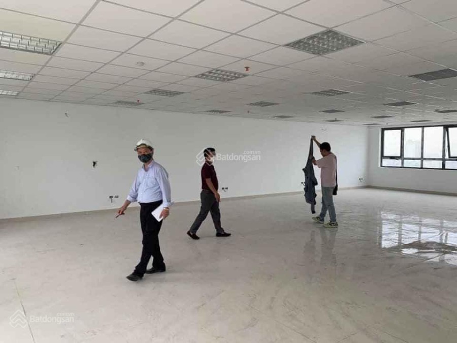 Cho thuê văn phòng Thành Công, Ba Đình 330m2 - 100tr/tháng gồm VAT, free ngoài giờ. LH 0947706986