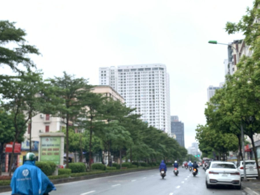 Mới nhà phố Trung Kính to 7 Tầng, Ôtô, vỉa hè, thang máy, kinh doanh số 1