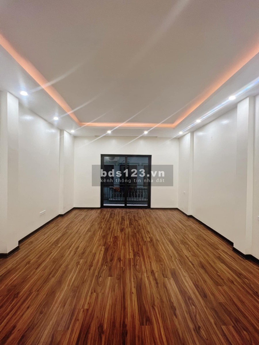 Bán nhà phân lô Nghĩa Đô cực hot có gara ô tô, diện tích 40m2, 5 tầng, giá bán chỉ 7,8 tỷ
