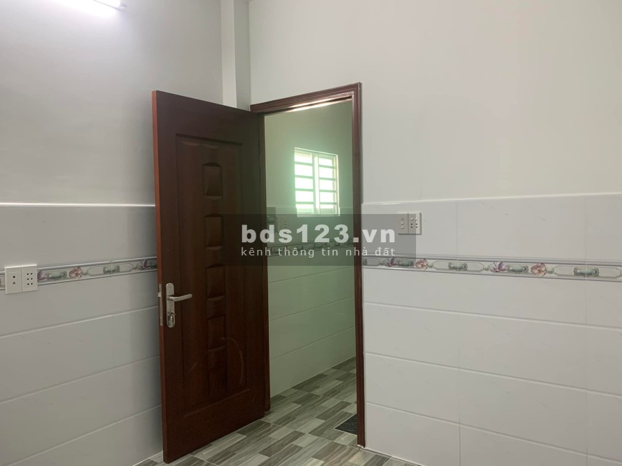 Bán nhà chính chủ Thái Phiên, Quận 11, diện tích sử dụng 34m2, 5 tầng, Nhà mới, Giá rẻ