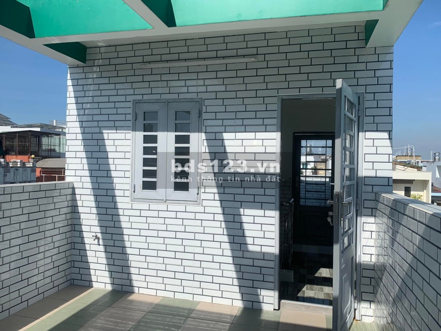 Bán nhà chính chủ Thái Phiên, Quận 11, diện tích sử dụng 34m2, 5 tầng, Nhà mới, Giá rẻ