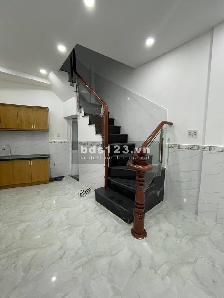 Căn góc 2 mặt hẻm 4.5m Cách Mạng Tháng 8 phường 11 Quận 3 giá bán chỉ 4.85 tỷ