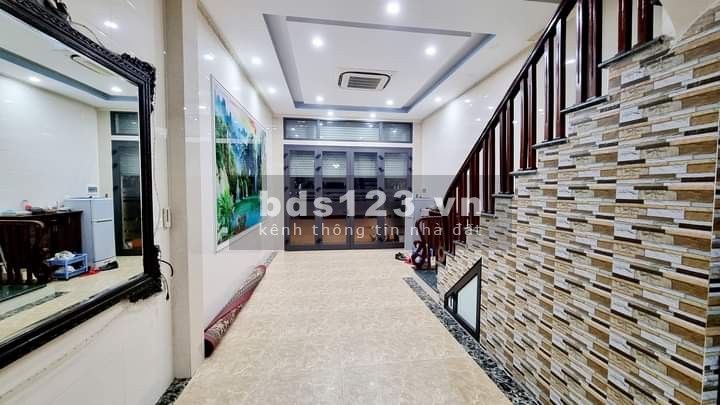 Nhà liền kề siêu đẹp Covid bán gấp nhà lớn, có thương lượng sâu đúc 5 tầng thoáng