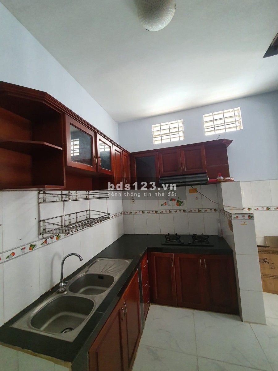 Bán nhà nguyên căn phường 9, Quận Gò Vấp, hẻm xe hơi thông 4 phương, 8 hướng, lhcc