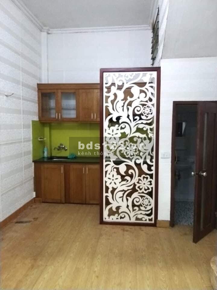 Bán nhà Nguyễn Trãi, Quận Thanh Xuân, dtsd 31m2, 4 tầng, mt 4m ngõ thông vong quanh, 10m ra ô tô