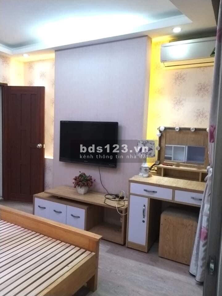 Bán nhà Nguyễn Trãi, Quận Thanh Xuân, dtsd 31m2, 4 tầng, mt 4m ngõ thông vong quanh, 10m ra ô tô