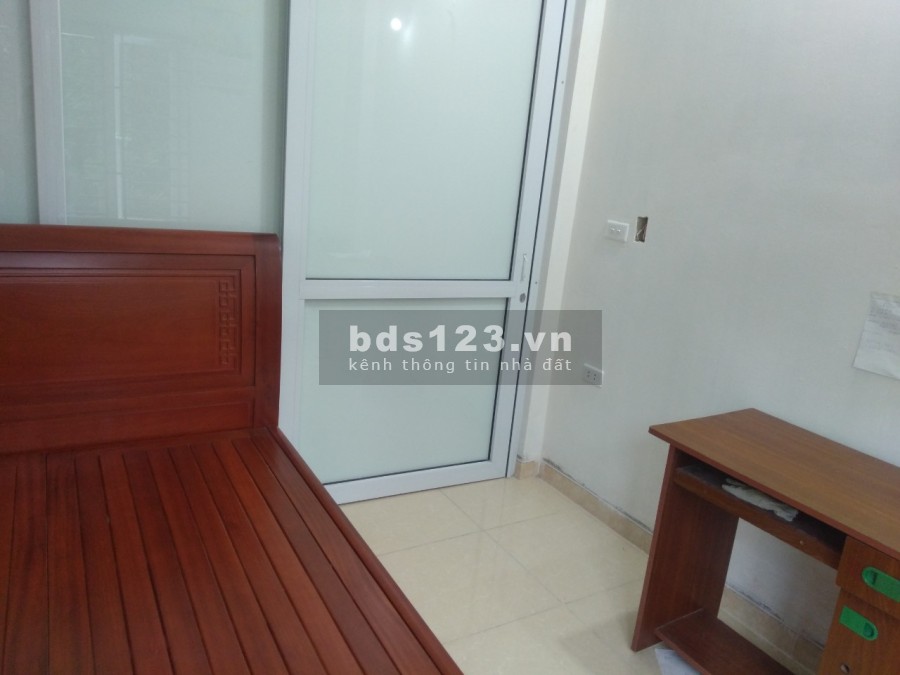 Nhà tôi có nhà 3 tầng vừa mới xây xong liên hệ 0911345849 khu an ninh, giờ tự do