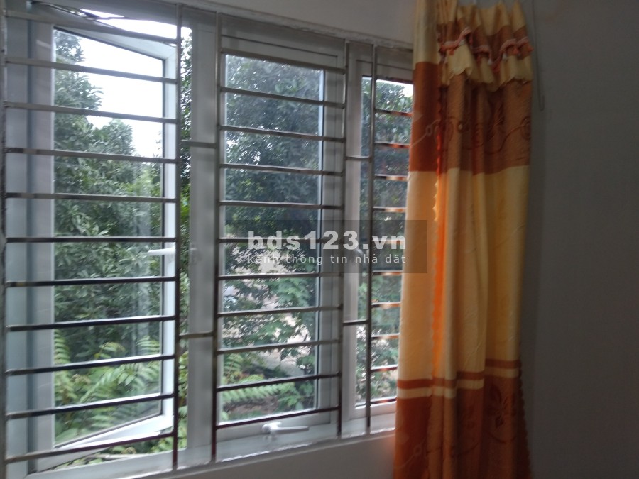 Nhà tôi có nhà 3 tầng vừa mới xây xong liên hệ 0911345849 khu an ninh, giờ tự do