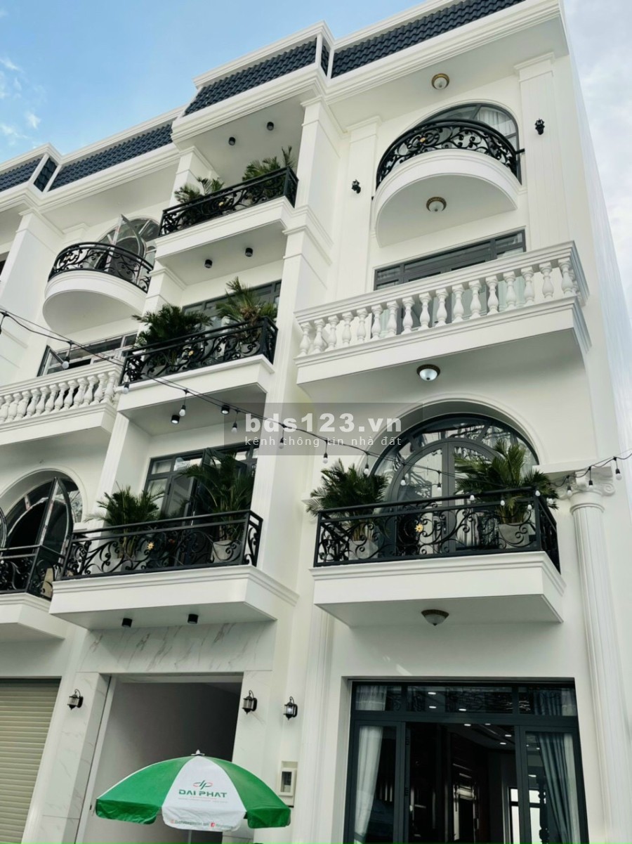 CĐT Giá F0, còn 2 căn ngay Nguyễn Sơn, ngay TT, 1 trệt 4 lầu, SHR, nhà phố cao cấp kế UBND, DT 72m2