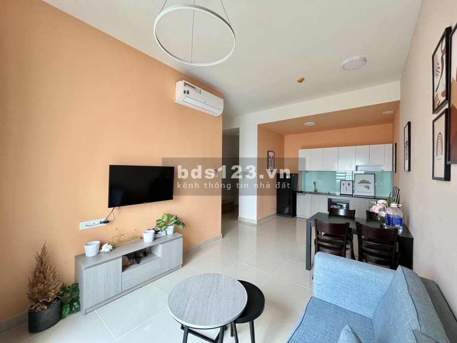 Bán gấp căn 2 pn full nội thất giá chỉ 4.25 tỷ, tầng cao, view thoáng mát cả ngày, khu an ninh