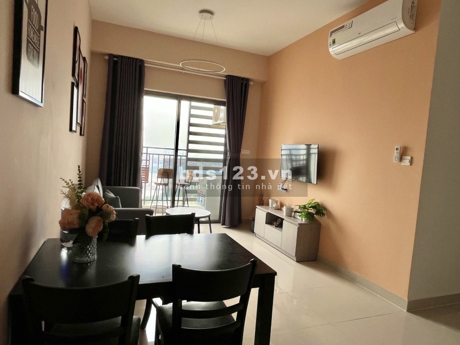 Bán gấp căn 2 pn full nội thất giá chỉ 4.25 tỷ, tầng cao, view thoáng mát cả ngày, khu an ninh