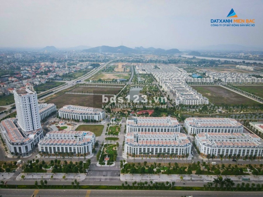 Bán nhanh căn nhà liền kề 5 tầng 2 mặt tiền đường HOA CHÂU - Giá 5,x tỷ