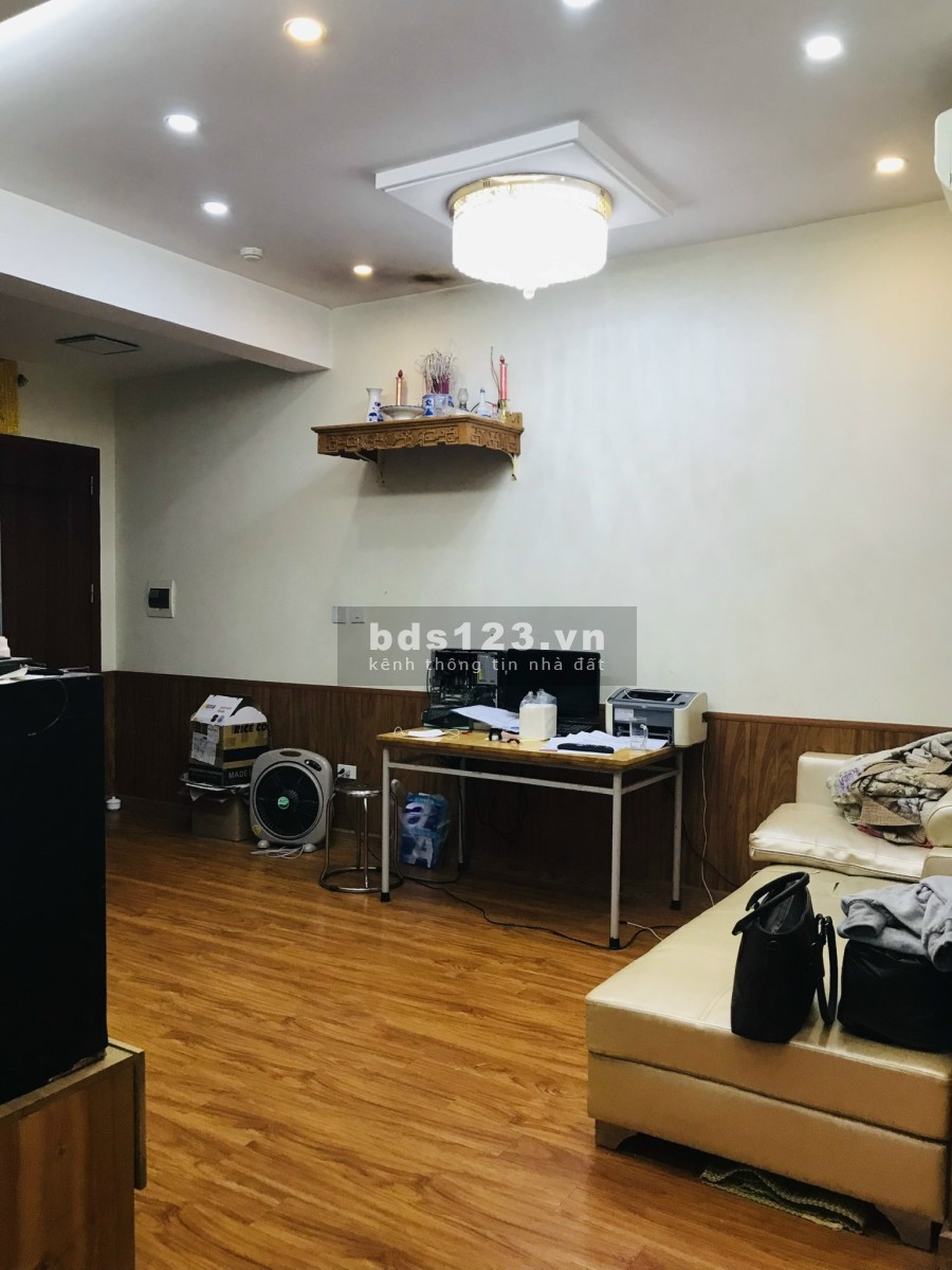 Cần bán gấp chung cư cao cấp giá cực hấp dẫn, đầy đủ tiện nghi, khu dân cư đông đúc
