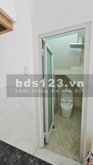 Bán nhà Quận Bình Tân phường Bình Hưng Hòa A, diện tích 4 x 7 giá chỉ 2.5 tỷ hẻm xe hơi