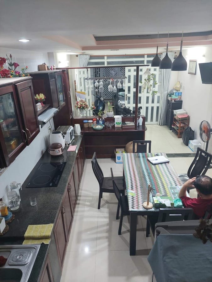 Bán nhà nguyên căn chính chủ Quận 7, vị trí đẹp, khu dân cư, diện tích 92m2, giá 6.8 tỷ