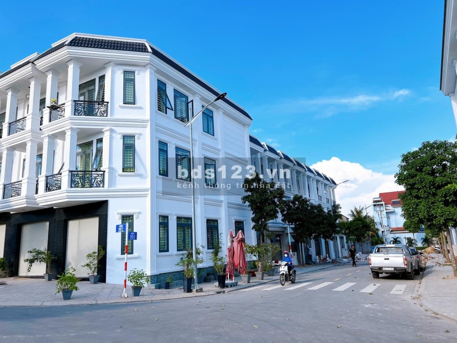 Nhà Dĩ An giá rẻ sổ hồng riêng công chứng sang tên ngay liên hệ 0589087959, sổ sẵn