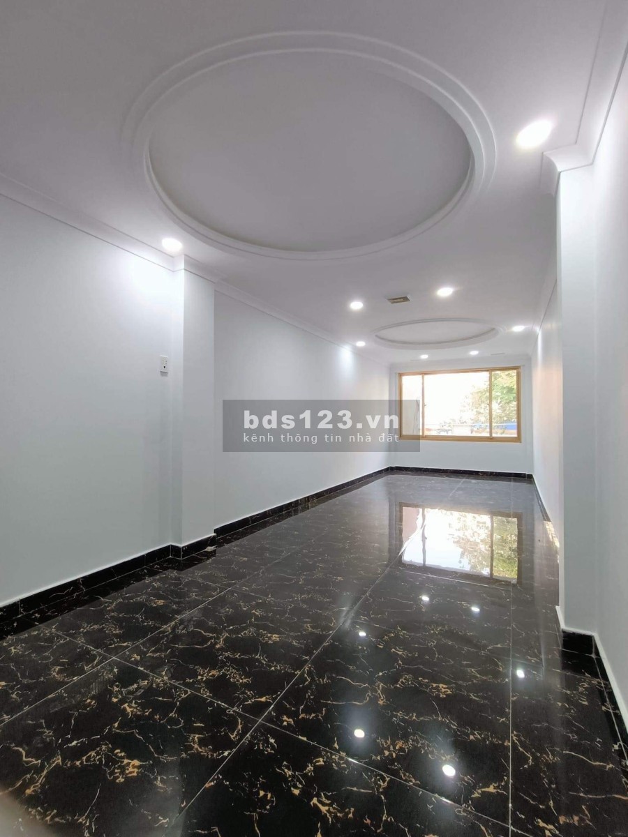 Nhà mặt tiền, kinh doanh Vip giá rẻ thương lượng liên hệ xem nhà 0585885585