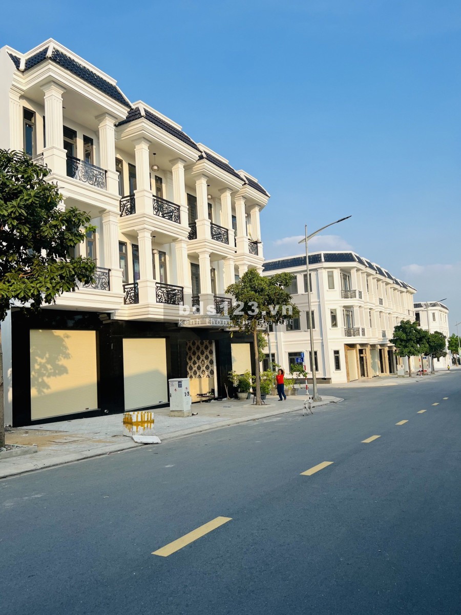 Nhà Dĩ An giá rẻ sổ hồng riêng công chứng sang tên ngay liên hệ 0589087959, sổ sẵn