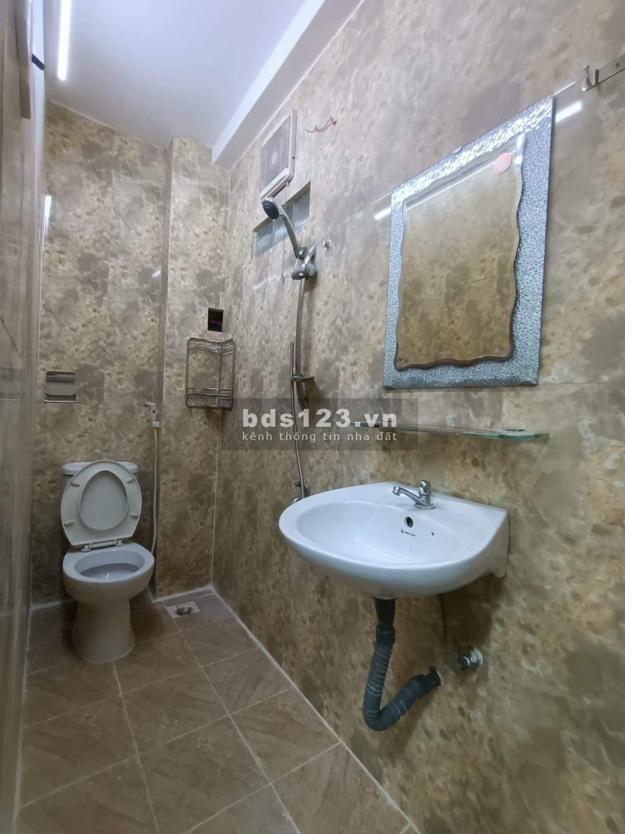 Nhà mặt tiền, kinh doanh Vip giá rẻ thương lượng liên hệ xem nhà 0585885585