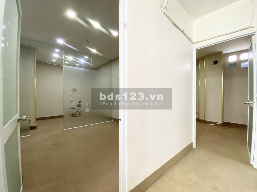 Cho thuê nhà mặt tiền Nam Kỳ Khởi Nghĩa, diện tích sử dụng 371m2, lh 0914197544