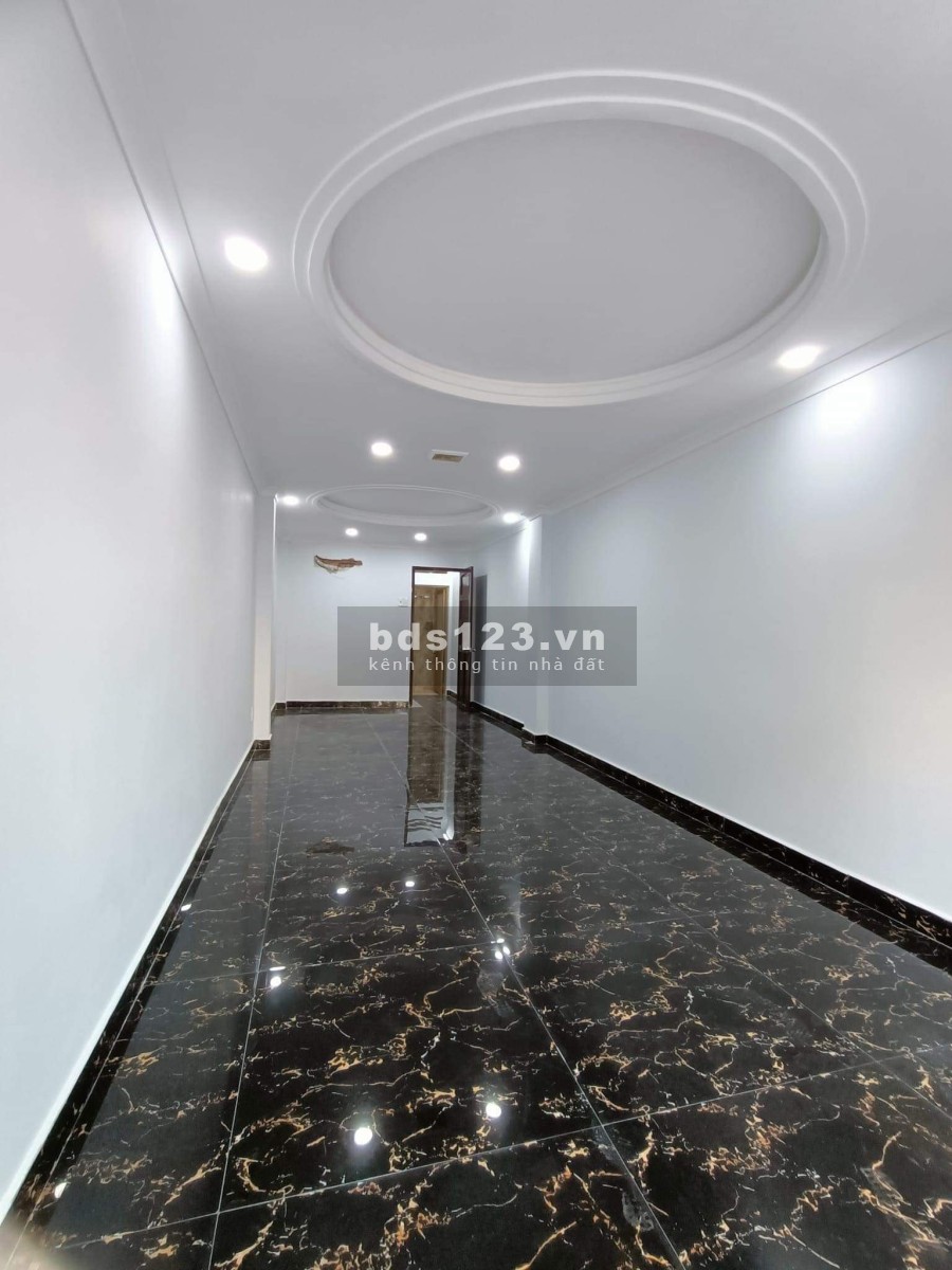 Nhà mặt tiền, kinh doanh Vip giá rẻ thương lượng liên hệ xem nhà 0585885585