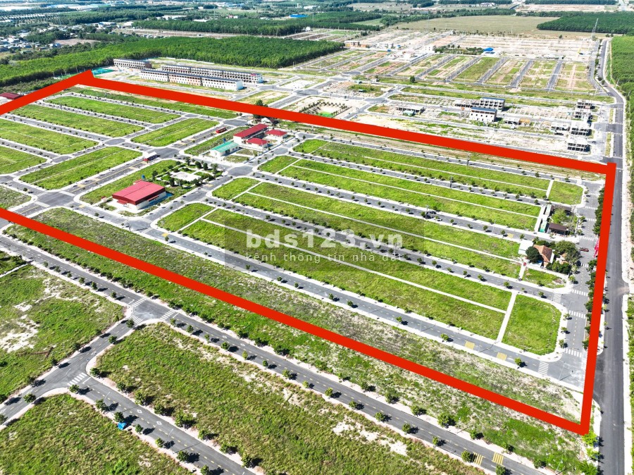 Bán đất nền 1/500 đã có sổ hồng, giá 1ty5, tại khu CN Bình Dương liên hệ 0386943161