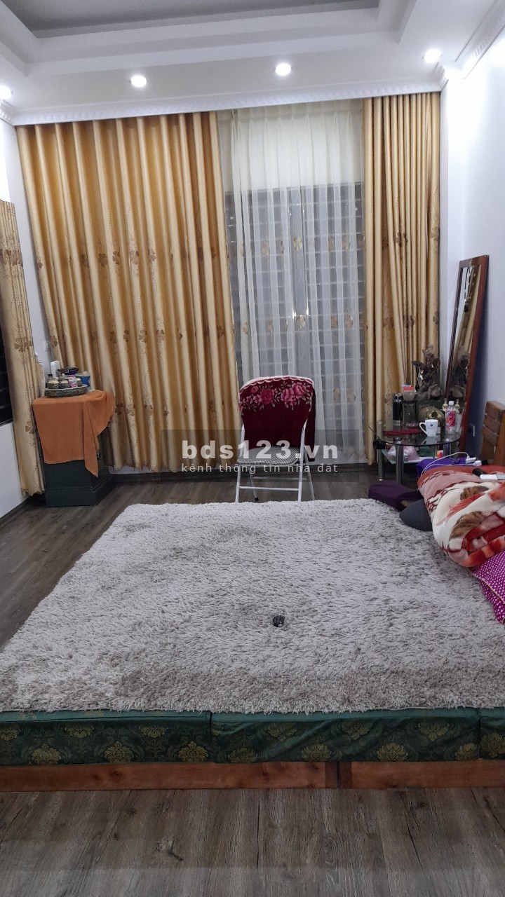 Căn góc kinh doanh đỉnh, nhà mới vào ở luôn ô tô đỗ cửa, đúc 5 tầng kiên cố, hướng tốt