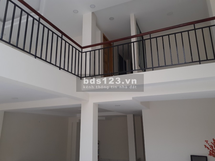 Mặt bằng Trệt - Lửng, dtsd 7*12, sát chợ Bà Chiểu, tiện kinh doanh buôn bán, showroom