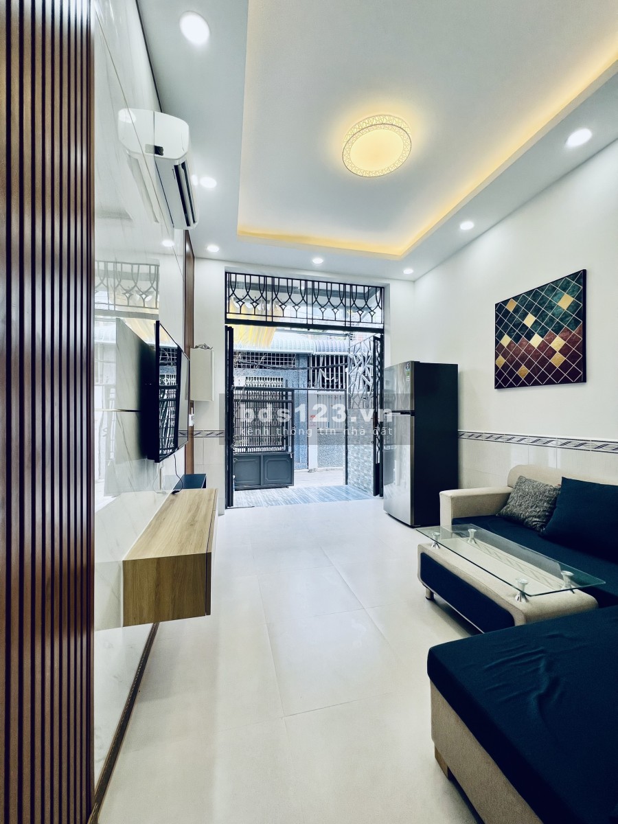 Nhà đẹp, có đầy đủ nội thất, ngay trung tâm Thành Phố Cần Thơ giá bán 2.29 tỷ