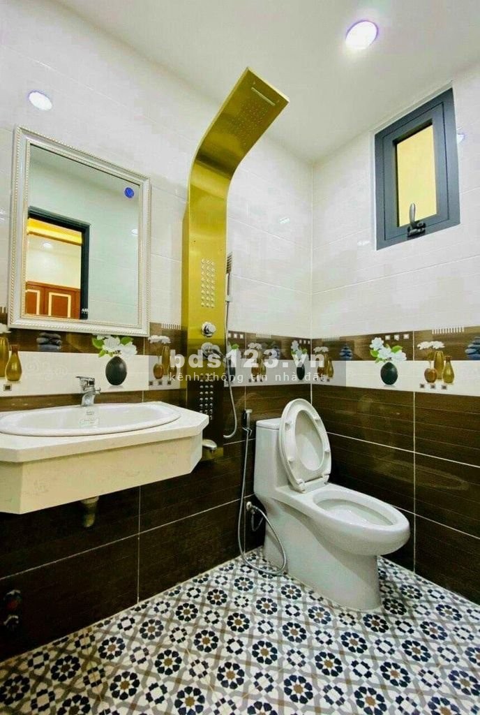 Nhà đang chờ thuê 15 triệu/1tháng nhưng kẹt tiền cần bán, khu an ninh, ngân hàn hỗ trợ vay