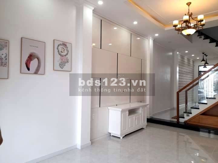 Nhà đang chờ thuê 15 triệu/1tháng nhưng kẹt tiền cần bán, khu an ninh, ngân hàn hỗ trợ vay