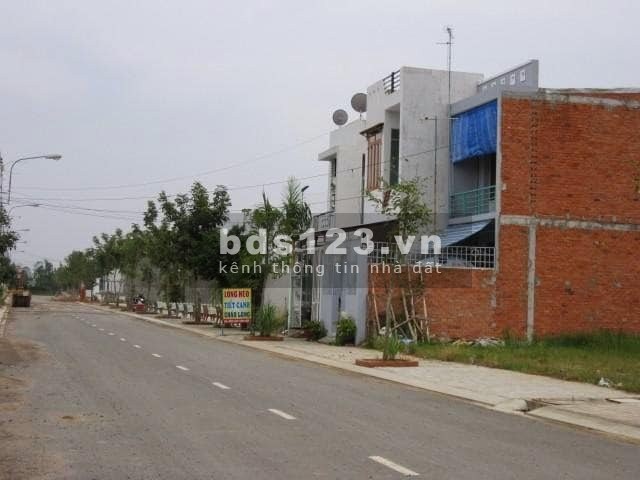 Đất sổ hồng mặt tiền chợ Gò Đen khu dân cư đông đúc, pháp lý chính chủ, giá tốt đầu tư