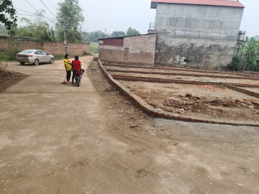 Cần bán gấp 69,4m2 (5x16m] ở Vệ Linh Phù Linh đường 5m ngõ thông, giá nhỉnh 1 tỷ, lh 0987635736
