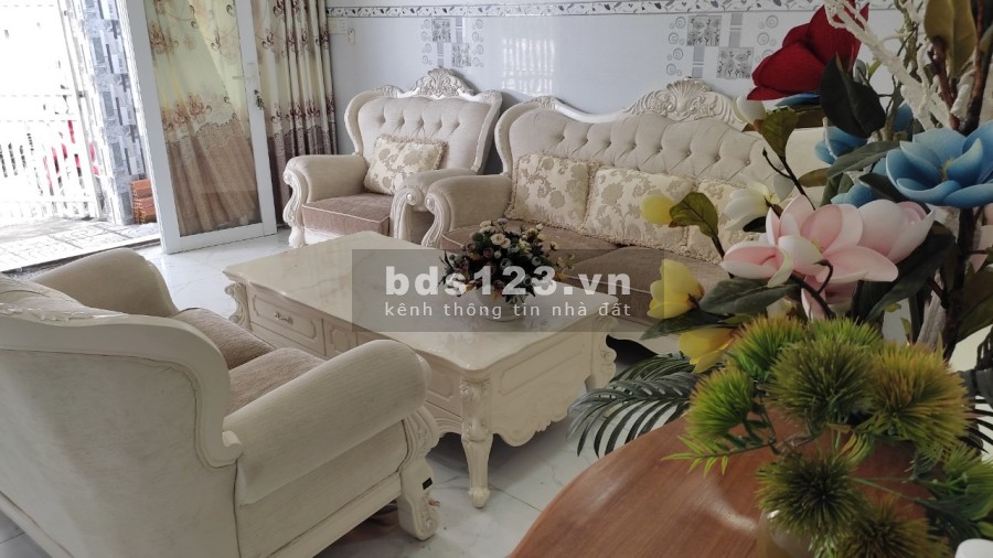 Phạm Hùng, Mỹ Tho, Tiền Giang, Bán nhà nguyên căn 2 tầng đúc, mặt tiền sổ đỏ bàn giao ngay
