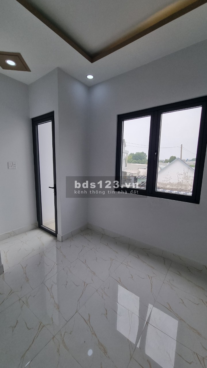 Nhà mới xây 1 trệt 1 lầu ngay ngã 3 Mỹ Hạnh chỉ cần 515tr sở hữu ngay
