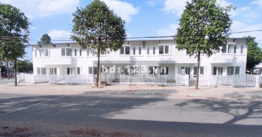 Nhà Phố Nhơn Trạch ( Đồng Nai ) liên hệ 0379893057 chiết khấu cao, pháp lý chính chủ