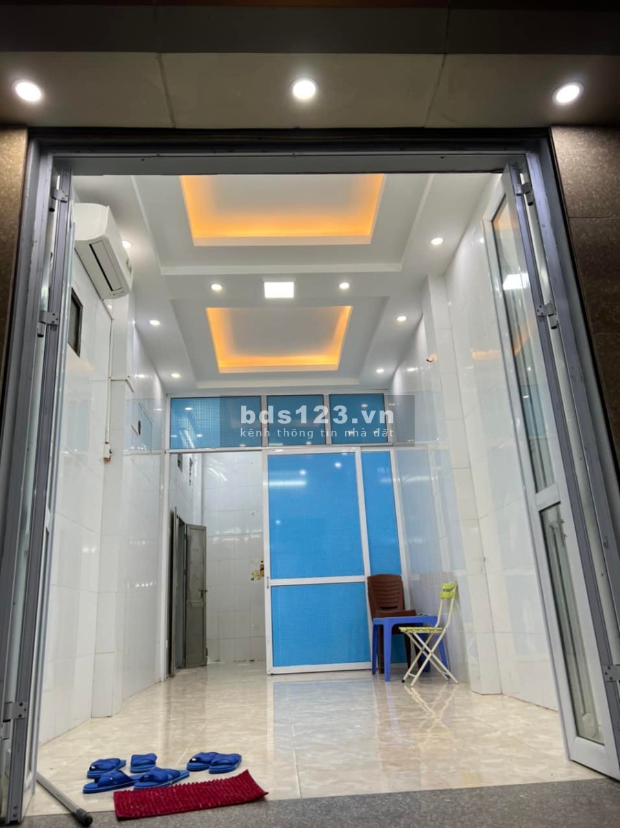 Bán nhà Chợ Khâm Thiên Đống Đa mặt ngõ lô góc kinh doanh dt 40m2 3 tầng chỉ 3.35 tỷ