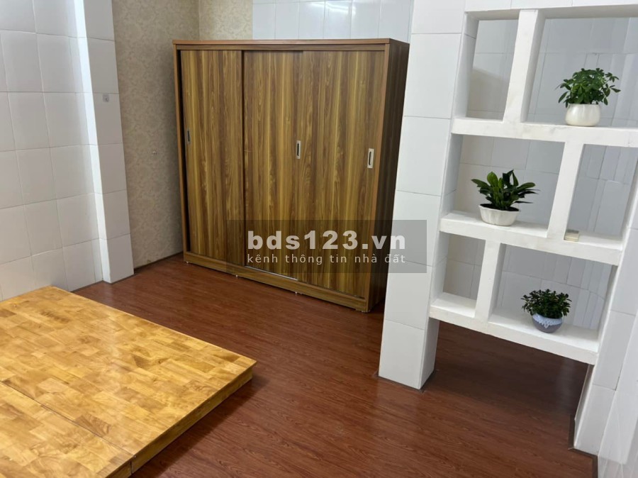 Bán nhà Chợ Khâm Thiên Đống Đa mặt ngõ lô góc kinh doanh dt 40m2 3 tầng chỉ 3.35 tỷ