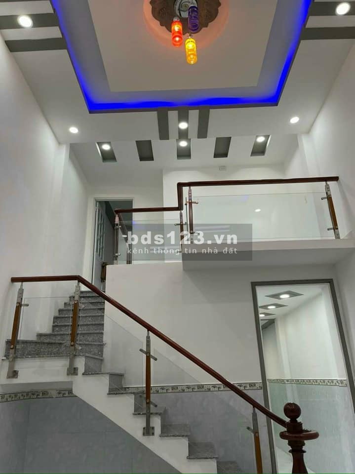 Bán nhà chính chủ diện tích 50m2, Phạm Phú Thứ, Tân Bình, giá bán nhỉnh 7 tỷ, lh 0908378406