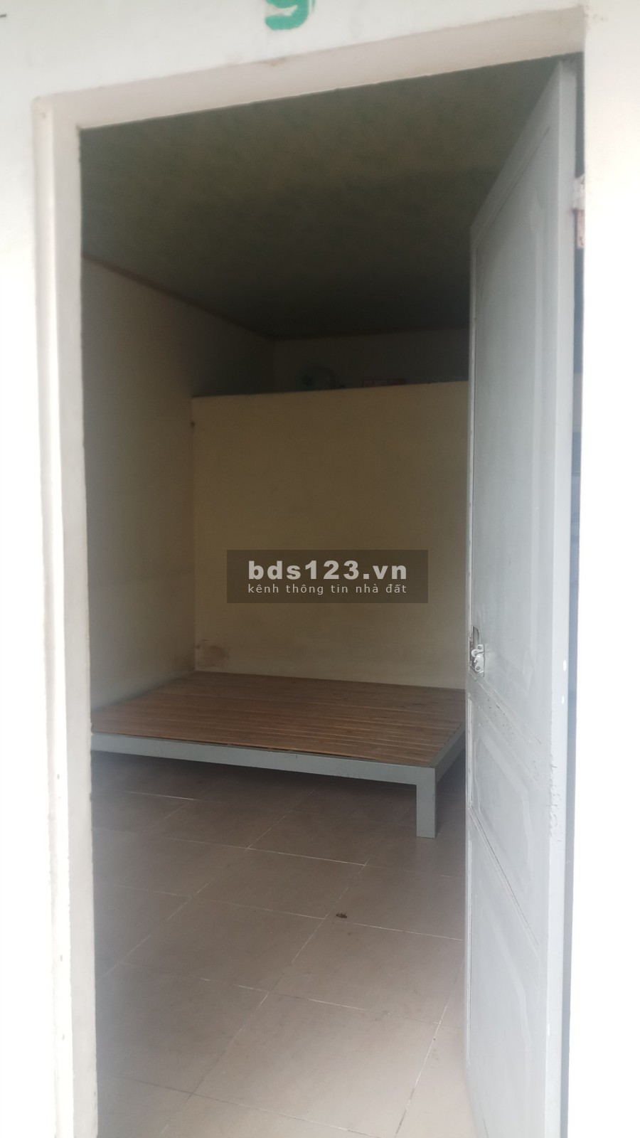 Phòng trọ tại 8/25 Thư Trung đang có phòng trống cần cho thuê, dt 18m2, giá 1.1 triệu/tháng