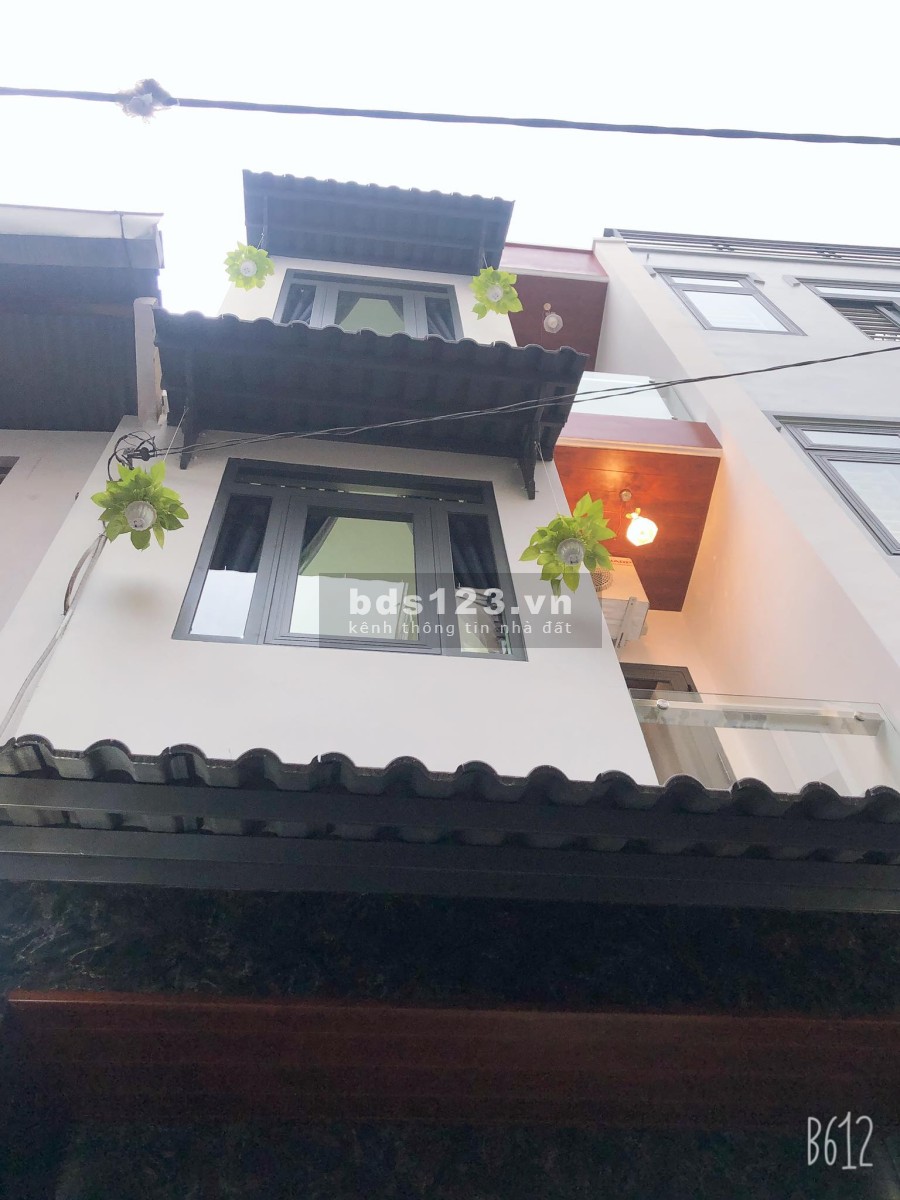 Chủ xoắn cần bán nhà gấp Hồng Lạc, Tân Bình, P11, hẻm xe hơi giá rẻ, sổ pháp lý chuẩn