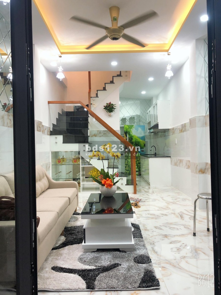 Chủ xoắn cần bán nhà gấp Hồng Lạc, Tân Bình, P11, hẻm xe hơi giá rẻ, sổ pháp lý chuẩn
