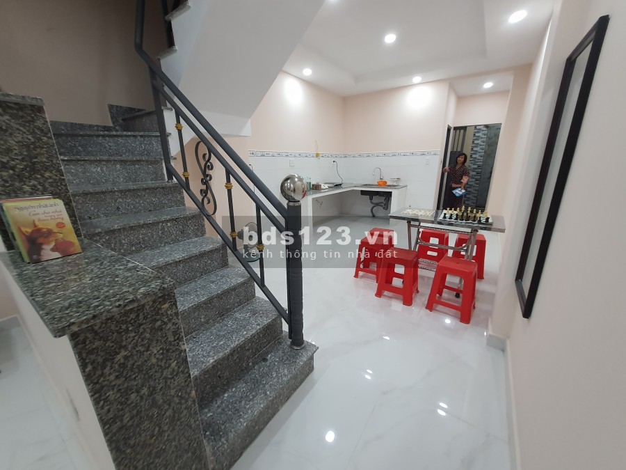Bán nhà 3.6x14, 2 tầng, 2 mặt hẻm cách đường Hiệp Bình, TP Thủ Đức 50m
